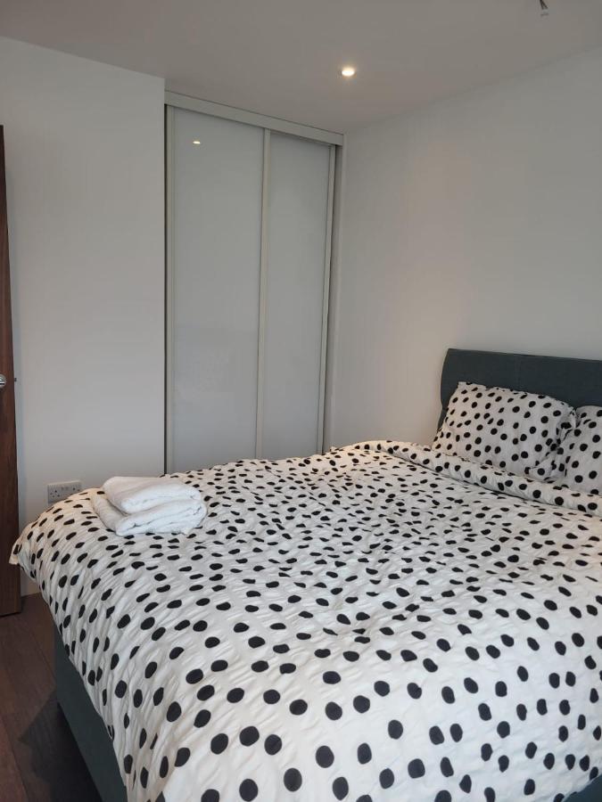 شقة 2Br Chic London Sleep 9 Bp7 المظهر الخارجي الصورة